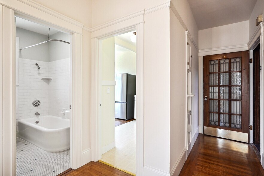 More Photos Of 105-111 Richland Ave, San Francisco Apartments For Sale