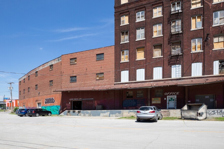 More Photos Of 811 Santa Fe St, Kansas City Warehouse For Sale