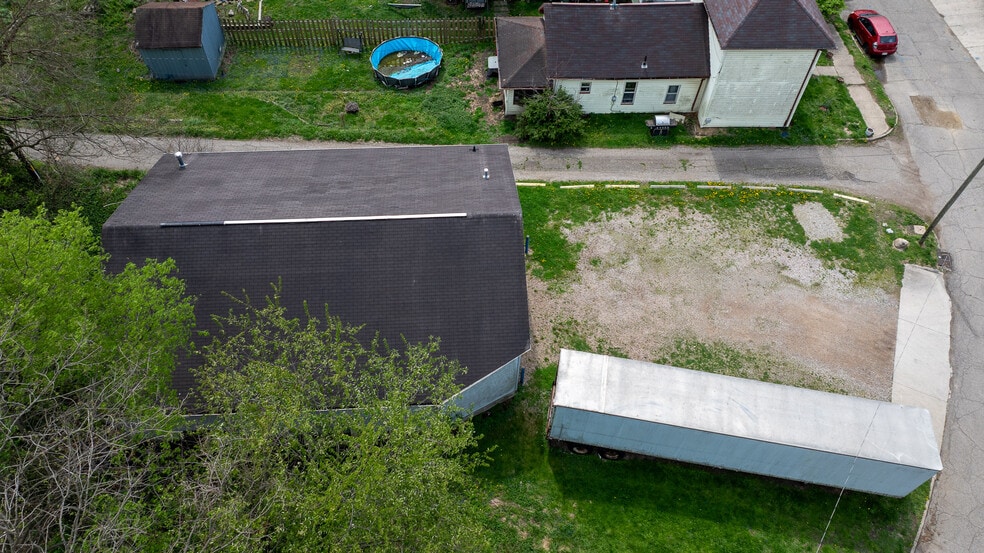 More Photos Of 80 Vine St, Newark Light Distribution For Sale