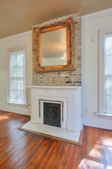 More Photos Of 5294 Main St, Spring Hill Office Residential For Sale