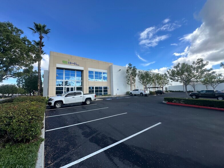 Primary Photo Of 1522 Bentley Dr, Corona Warehouse For Lease