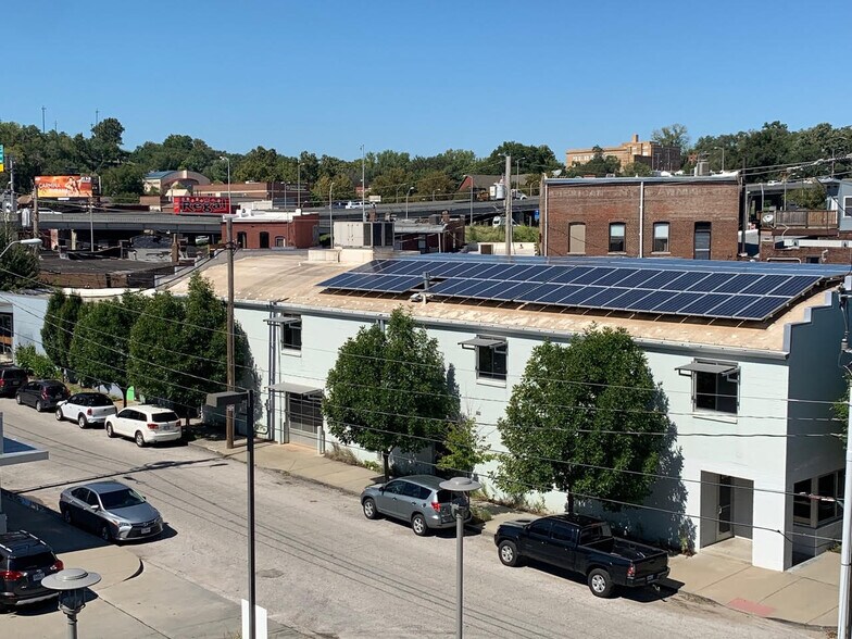 More Photos Of 510 Avenida Cesar E Chavez, Kansas City Office For Sale