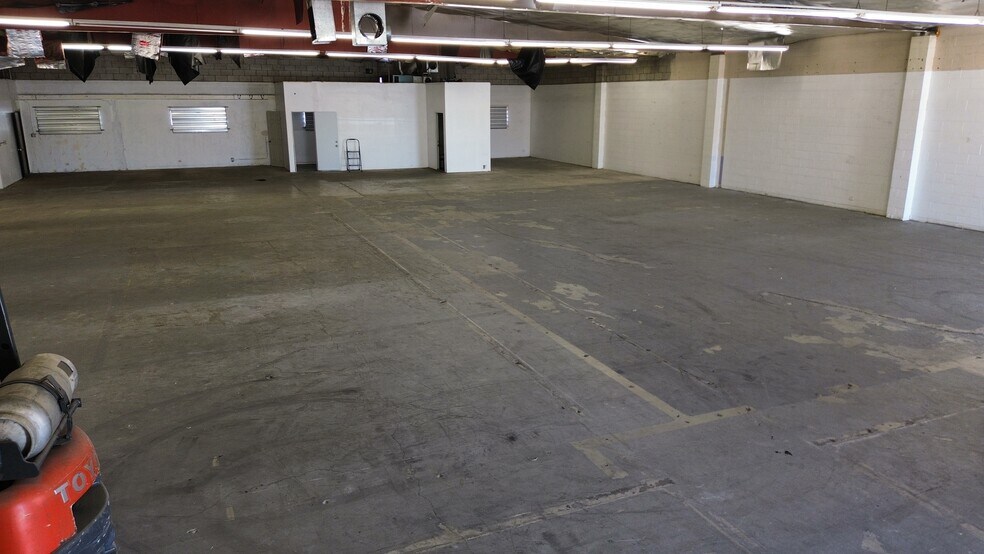 More Photos Of 370-390 S I St, San Bernardino Warehouse For Lease