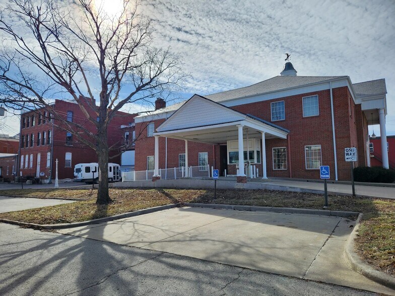 More Photos Of 3 E Wea St, Paola Office For Sale