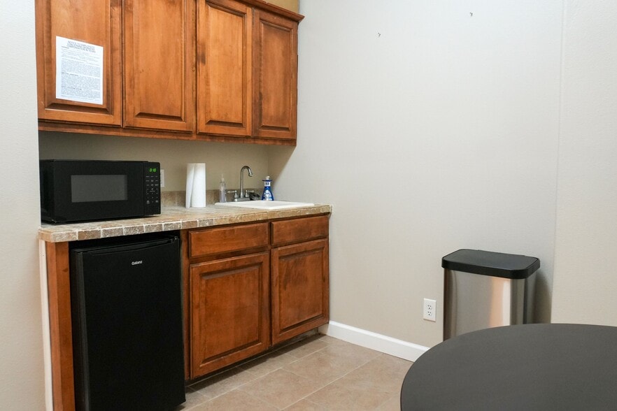 More Photos Of 15217 S Padre Island Dr, Corpus Christi Office For Lease