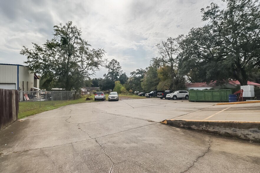 More Photos Of 4283 Popps Ferry Rd, Diberville Auto Repair For Sale