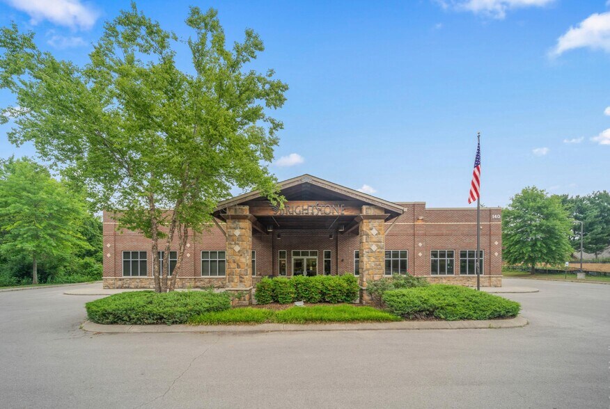 Primary Photo Of 140 SE Parkway Ct, Franklin Medical For Lease