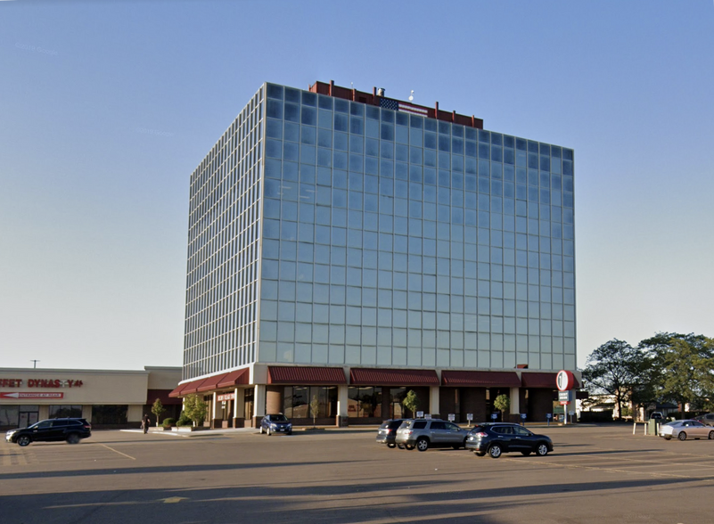 More Photos Of 4450 Belden Village St NW, Canton Office For Lease