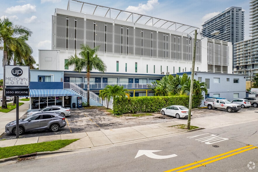 Primary Photo Of 3530 Biscayne Blvd, Miami Hotel For Sale