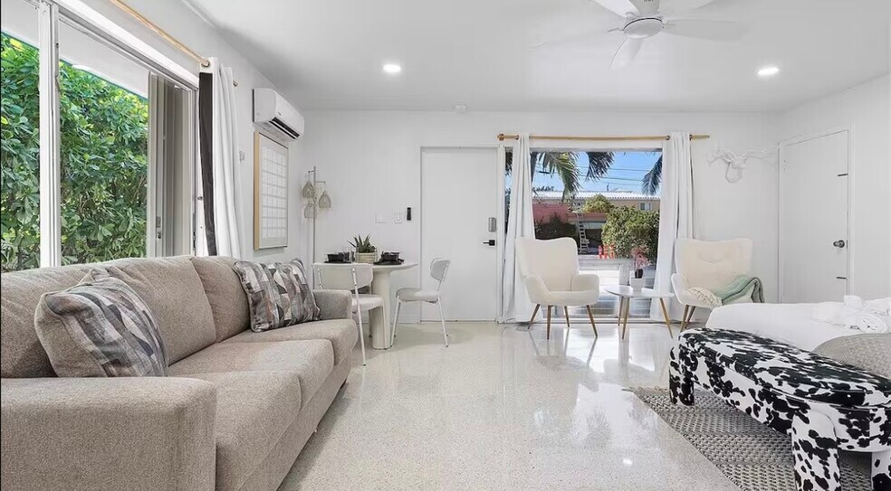 More Photos Of 333 Palm St, Hollywood Apartments For Sale