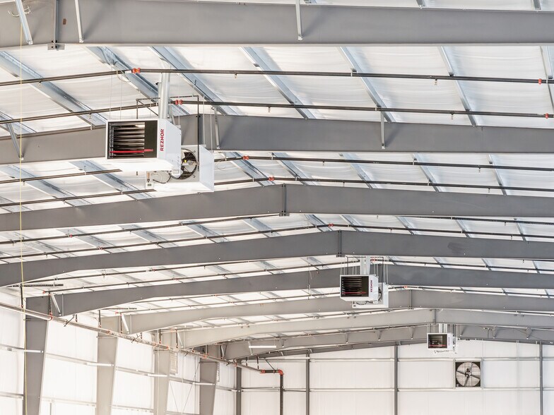 More Photos Of 121 Osage dr, Greenville Warehouse For Lease