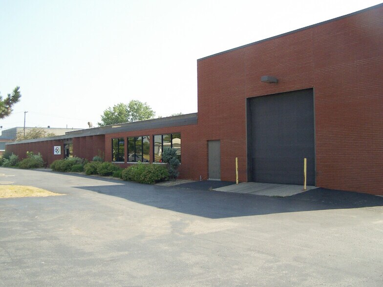 More Photos Of 350 Buell Rd, Rochester Manufacturing For Lease
