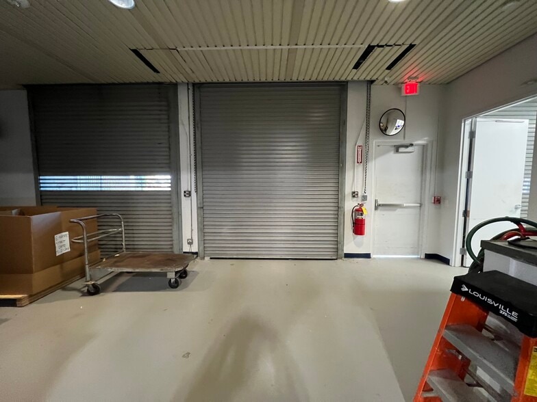 More Photos Of 5701 Village Blvd, West Palm Beach Flex For Sale