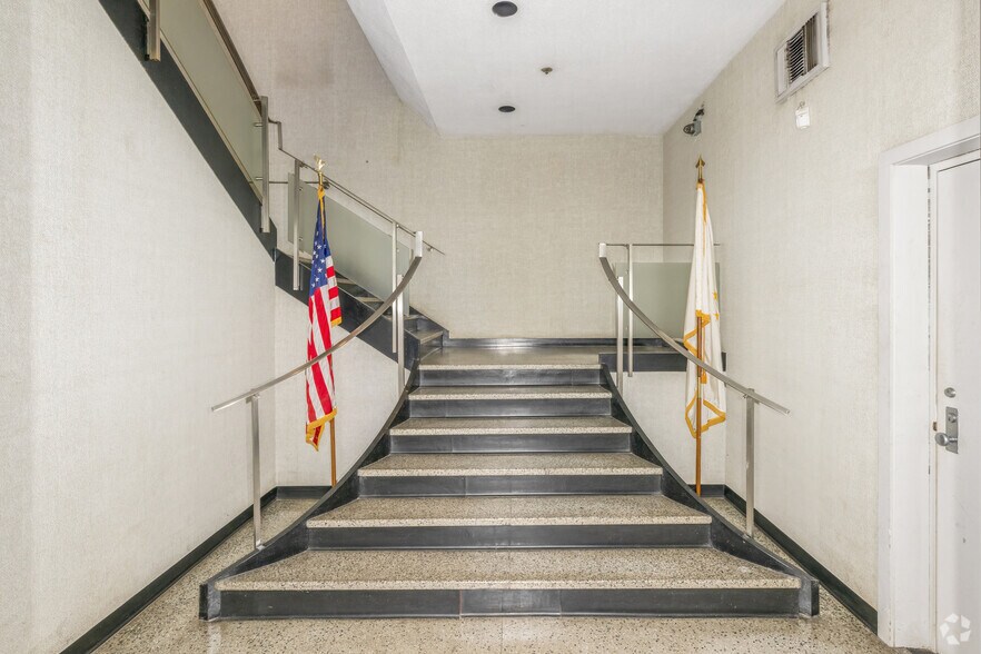 More Photos Of 735 Allens Ave, Providence Industrial For Lease