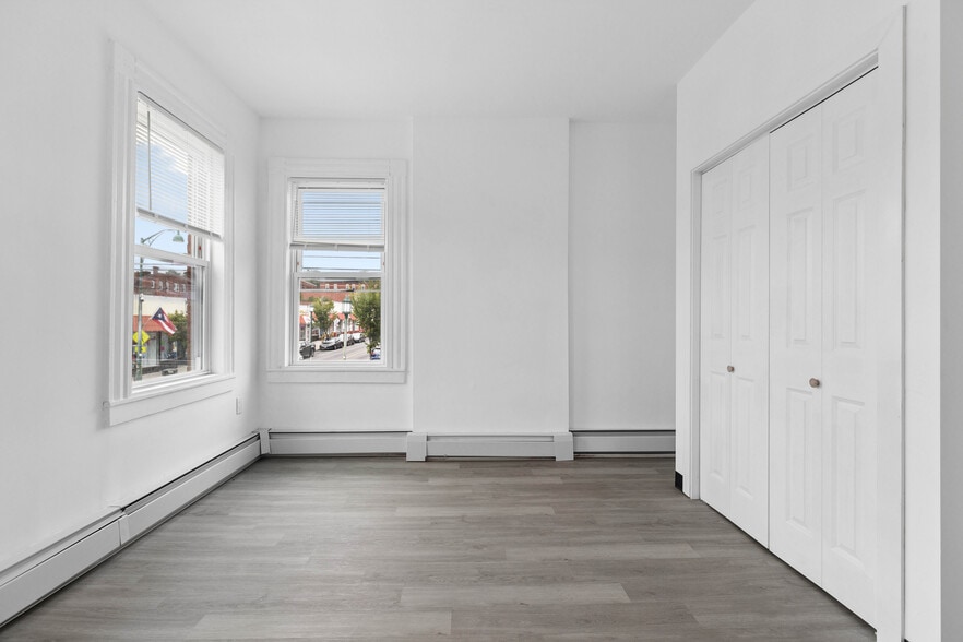 More Photos Of 648-658 Park St, Hartford Apartments For Sale