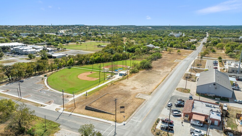 More Photos Of 711 Avenue N, Marble Falls Land For Sale