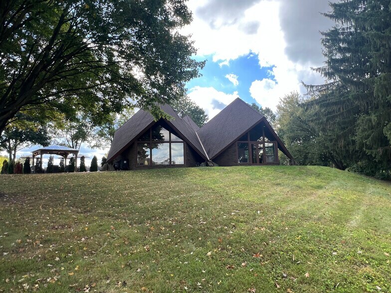 Primary Photo Of 10804 Wilkshire Blvd, Bolivar Office For Sale