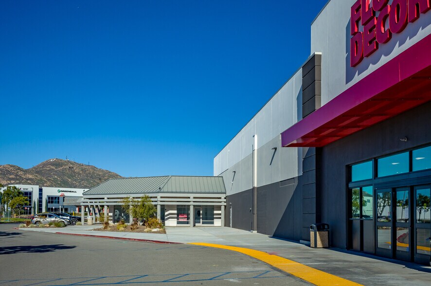 More Photos Of 24318 Hemlock Ave, Moreno Valley Unknown For Lease