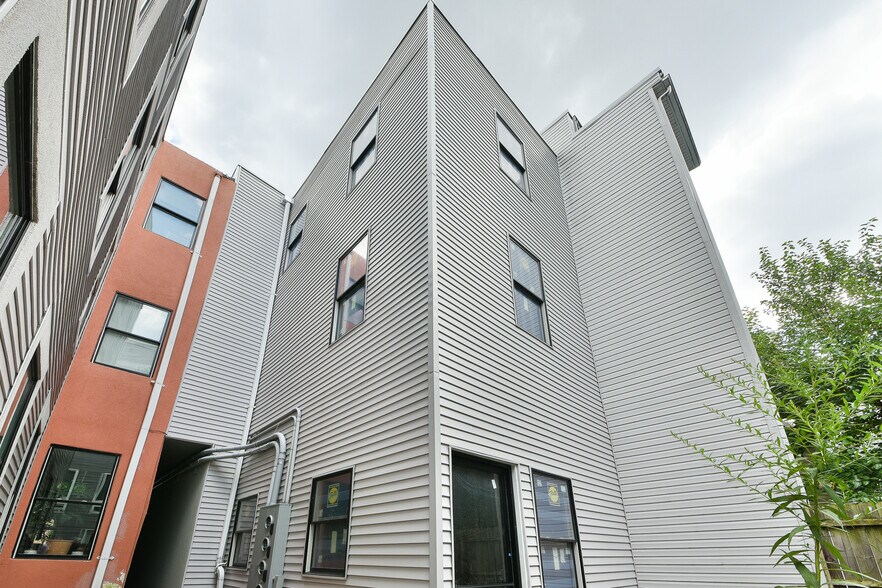 More Photos Of 1808 Frankford Ave, Philadelphia Storefront Retail Residential For Sale