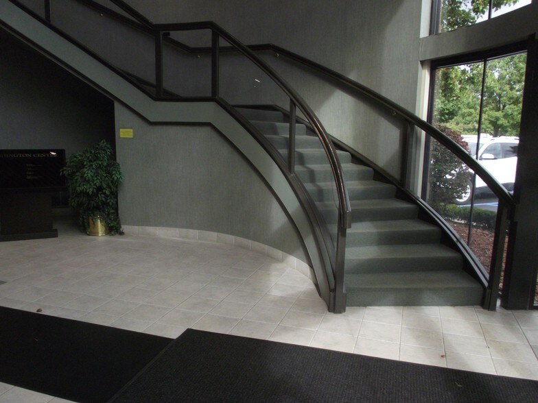 More Photos Of 11051 Hall Rd, Utica Medical For Lease