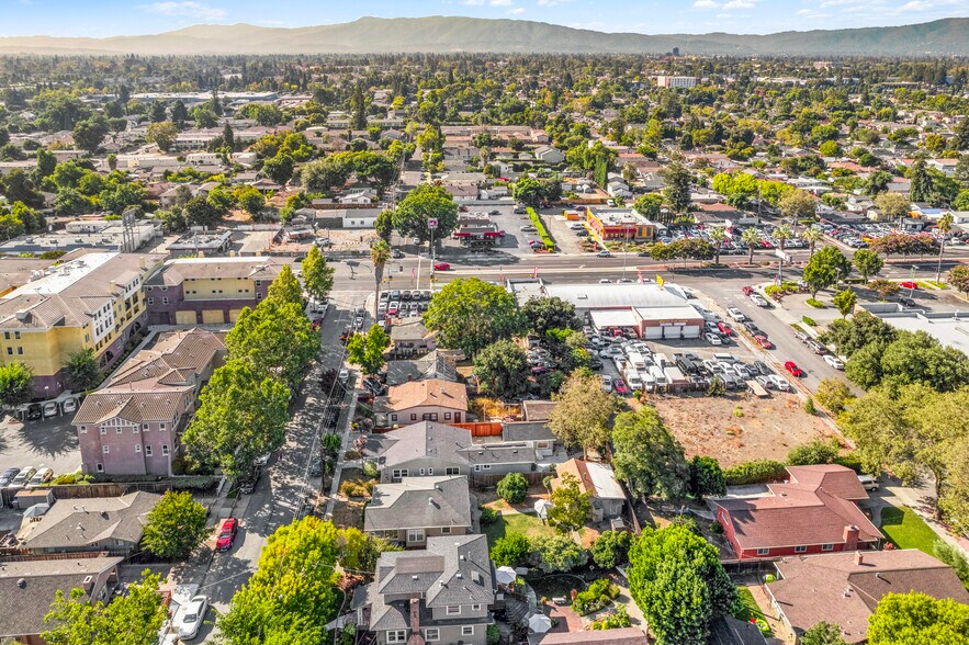 More Photos Of 1555 W San Carlos St, San Jose Auto Dealership For Sale