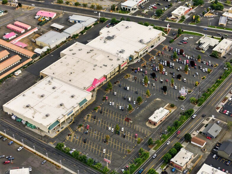More Photos Of 420 N Wilbur Ave, Walla Walla General Retail For Sale