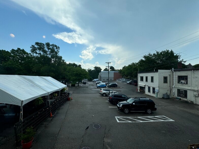 More Photos Of 115-117 S Main St, Chelsea Storefront Retail Office For Lease