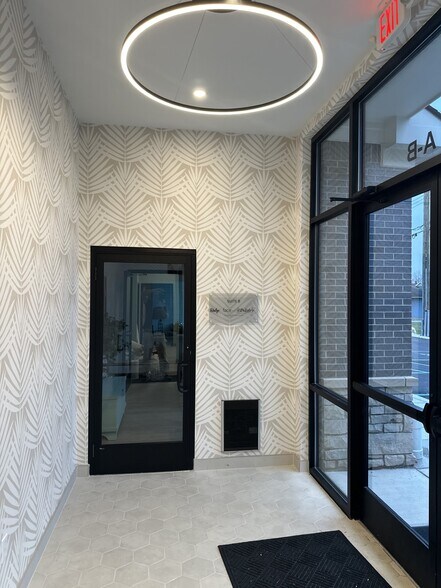 More Photos Of 216 N Bailey St, Romeo Medical For Lease