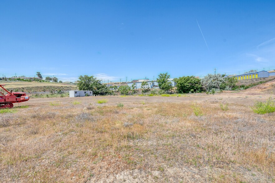 More Photos Of 1150 Airport Road rd, Pendleton Land For Sale