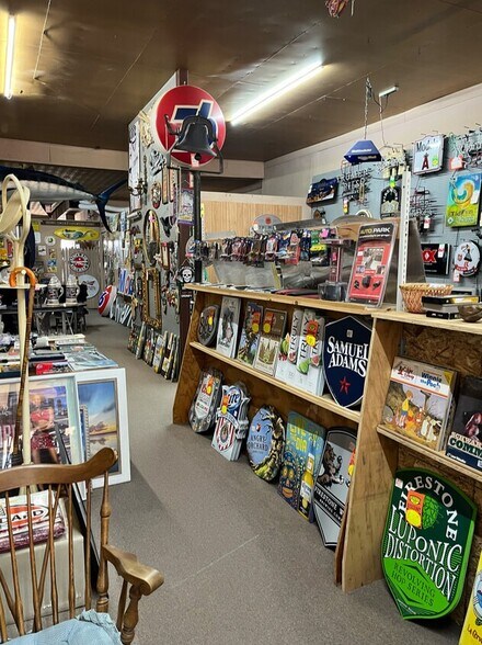 More Photos Of 108 Main St, Seminole Storefront For Sale