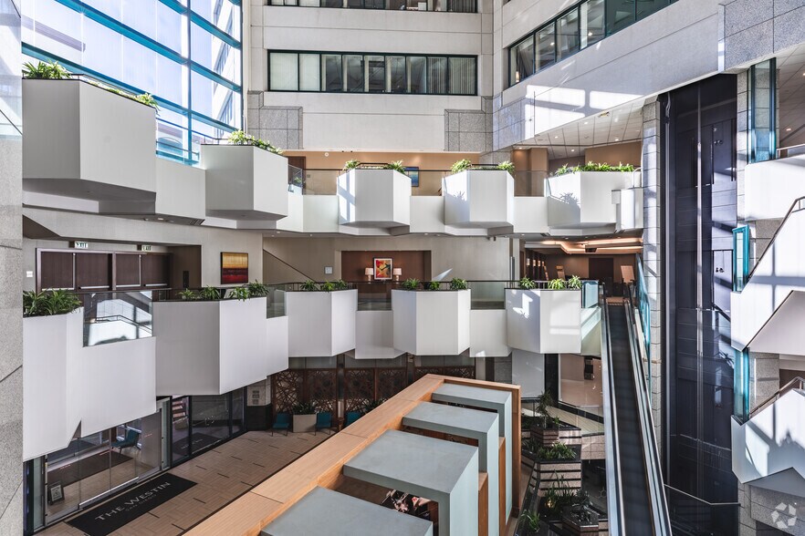 More Photos Of 402 W Broadway, San Diego Office For Lease