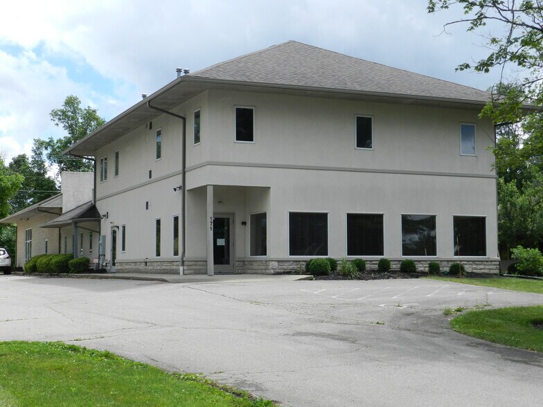 More Photos Of 171 Green Meadows Dr S, Lewis Center Office Residential For Sale