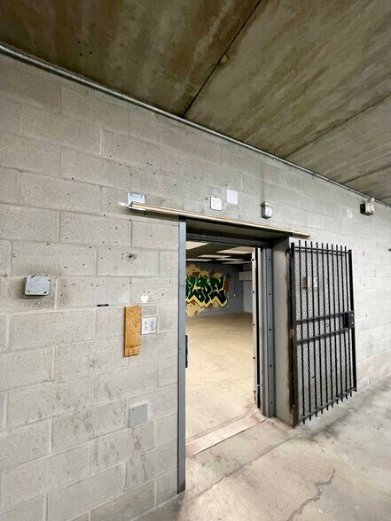 More Photos Of 247 E 1st Ave, Vancouver Warehouse For Sale