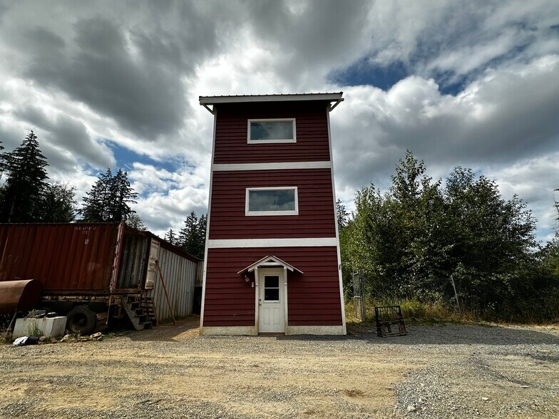 More Photos Of 749 Atlas Rd, Vader Land For Sale