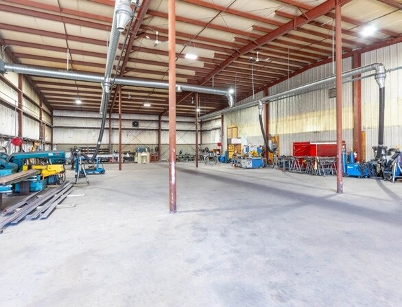 More Photos Of 7388 Hume Ave, Delta Manufacturing For Lease