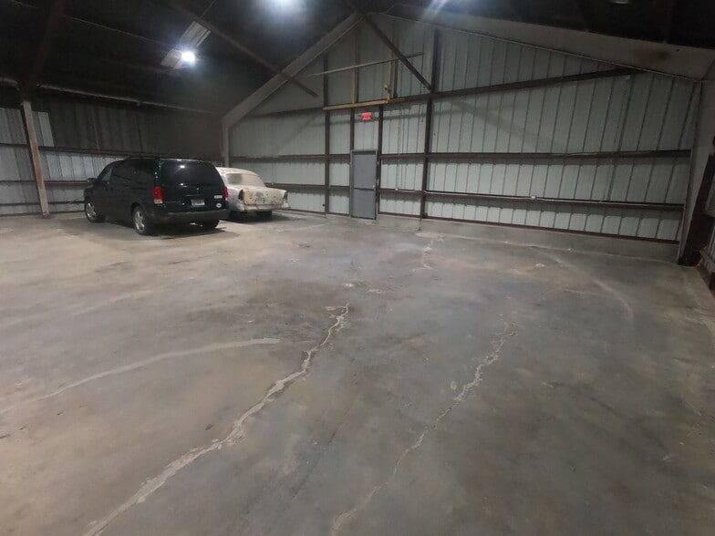 More Photos Of 109 S 11th Ave, Maywood Warehouse For Sale