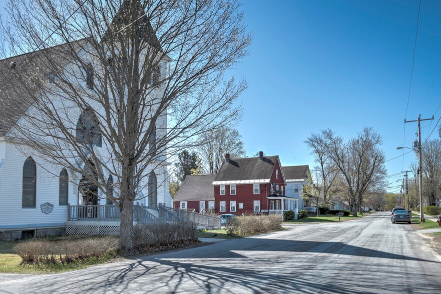 More Photos Of 33 School St, Troy Religious Facility For Sale