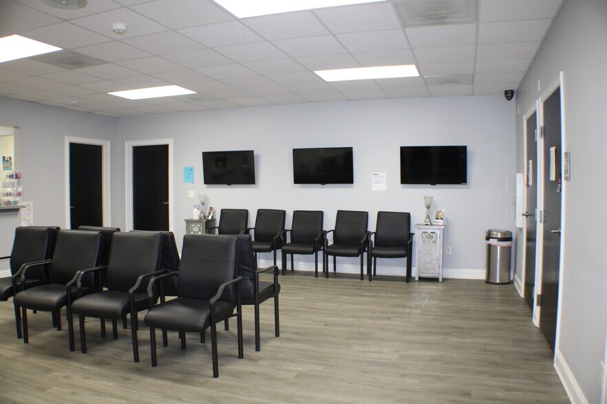 More Photos Of 1930 Charlie Hall Blvd, Charleston Medical For Lease