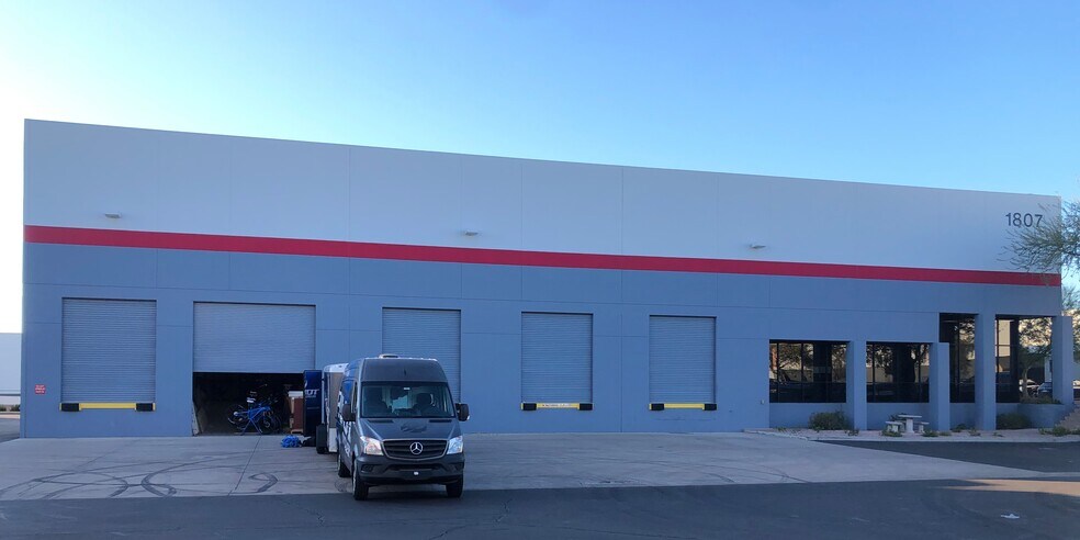 More Photos Of 1807 W Drake Dr, Tempe Warehouse For Lease