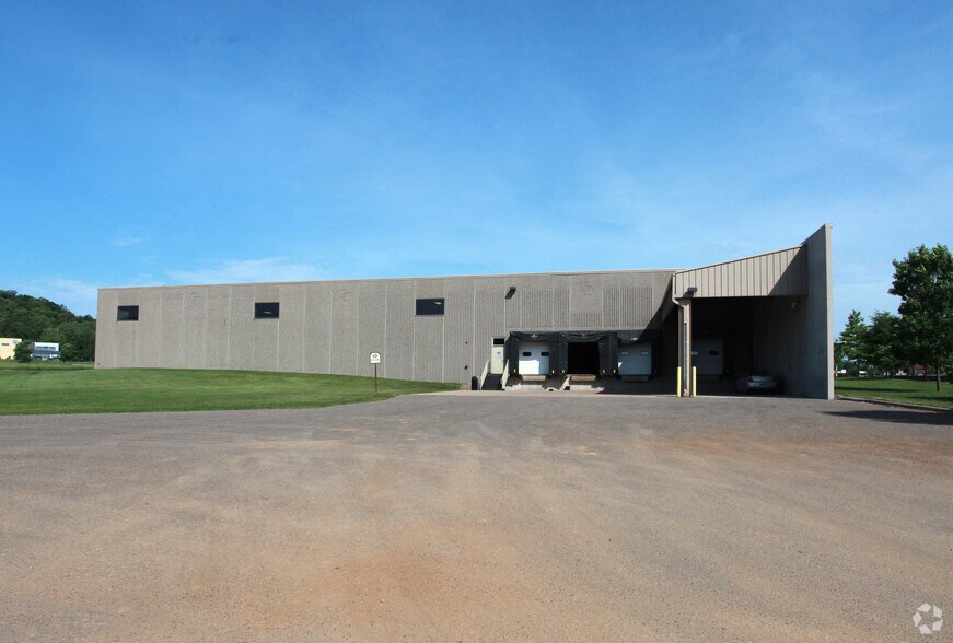 More Photos Of 610 Whitetail Blvd, River Falls Warehouse For Sale