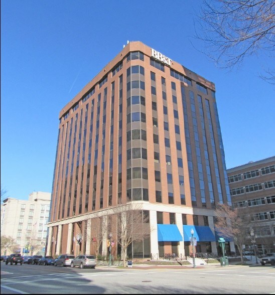 More Photos Of 283 Constitution Dr, Virginia Beach Office For Lease