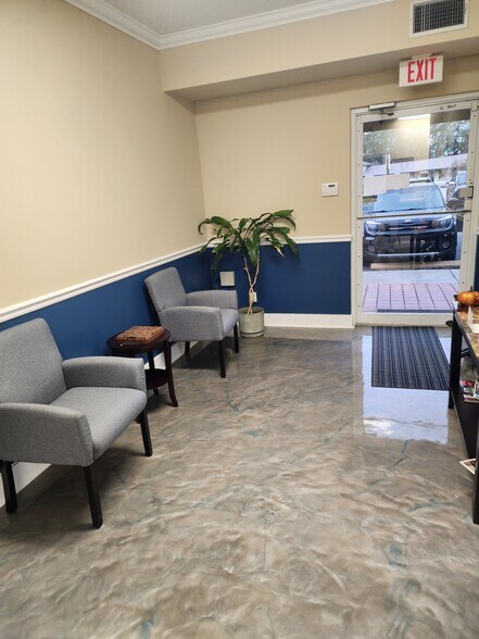 More Photos Of 2105 Drew St, Clearwater Office For Sale