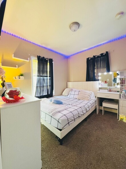 More Photos Of 25 Maynard Ct, Pontiac Apartments For Sale