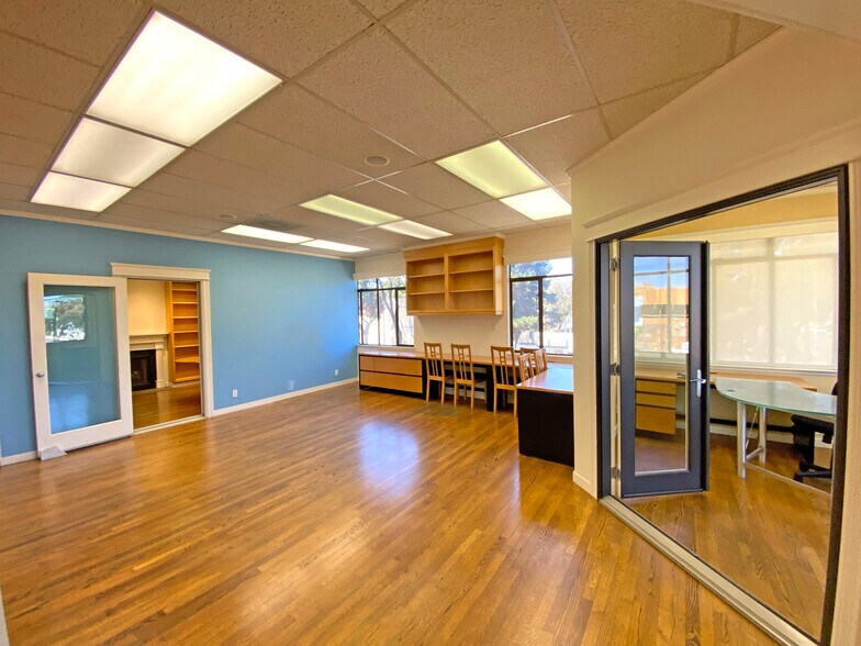 More Photos Of 1385-1395 Fairfax Ave, San Francisco Light Distribution For Lease