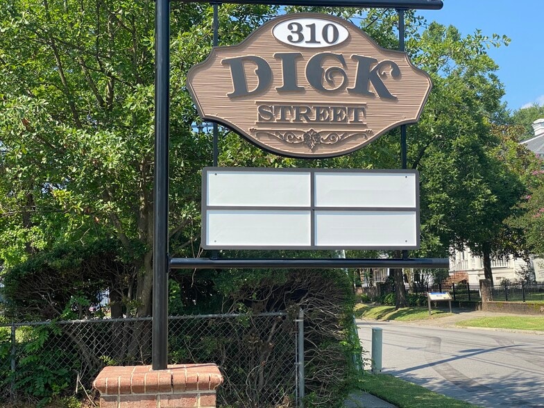 More Photos Of 310 Dick St, Fayetteville Office For Lease