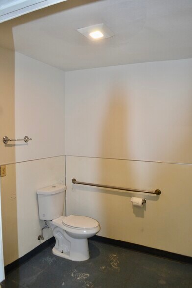 More Photos Of 9233 Charles Smith Ave, Rancho Cucamonga Flex For Sale