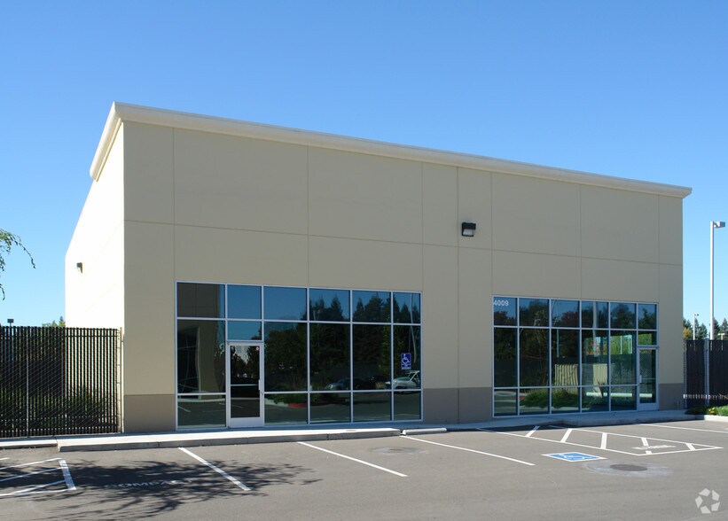 More Photos Of 4009 Vista Park Ct, Sacramento Research And Development For Sale