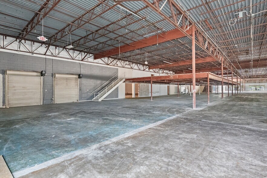 More Photos Of 3200 FM 1960 Rd W, Humble Industrial For Sale