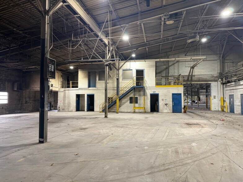 More Photos Of 1345 Henry St, Huntington Manufacturing For Sale