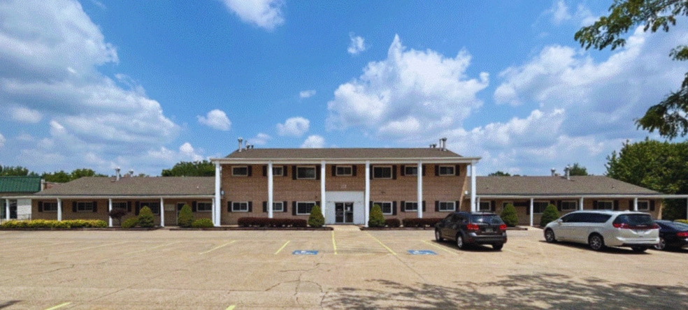 More Photos Of 215 E Waterloo Rd, Akron Loft Creative Space For Sale